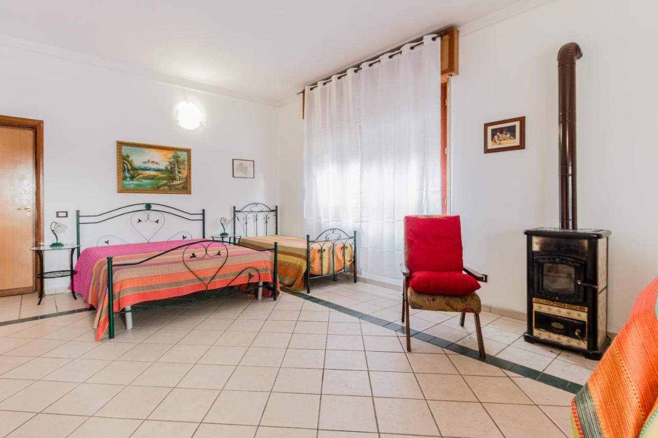 Terre Di Mare Near The Sandy Beach With Pool, Parking & Wifi 冯塔尼比安奇 外观 照片