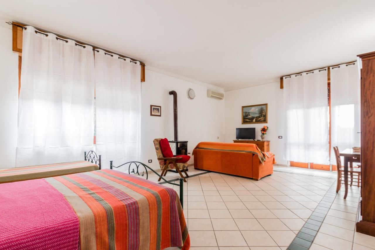 Terre Di Mare Near The Sandy Beach With Pool, Parking & Wifi 冯塔尼比安奇 外观 照片